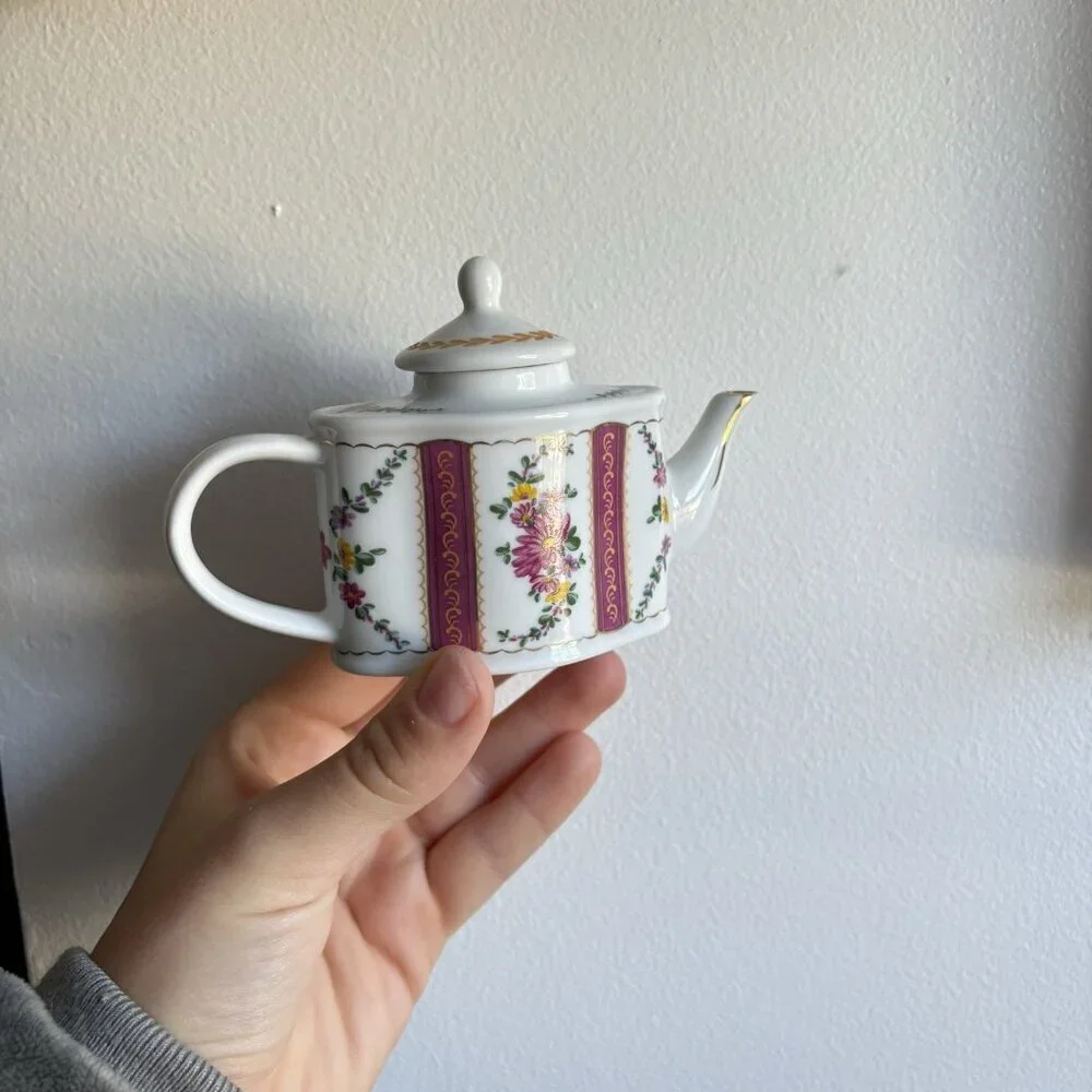 Vintage Bone‎ China Small White Pink Floral Tea Pot Gold Strips Doll